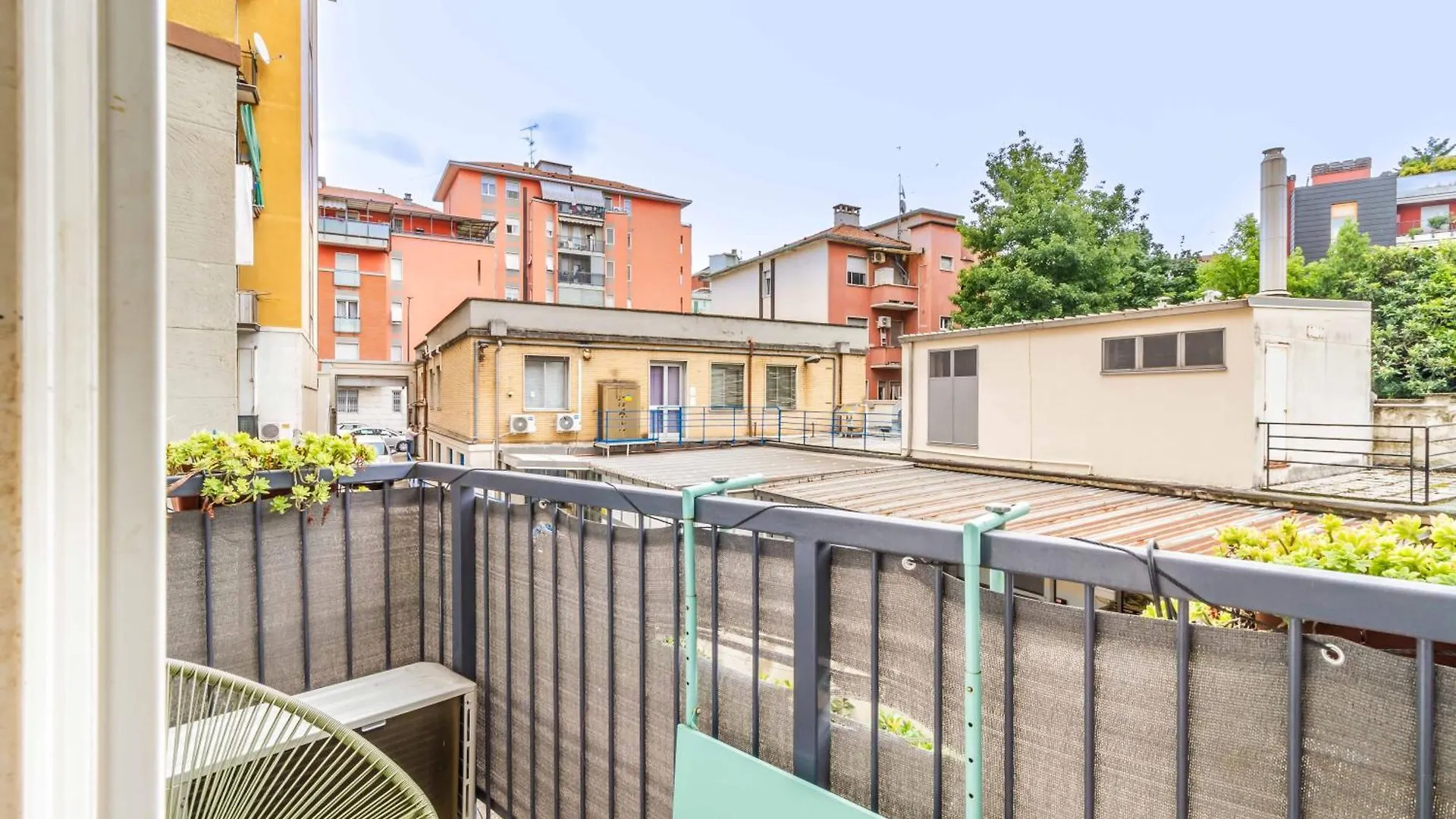 Domusmi Massarenti Daire Milano 0*,  İtalya